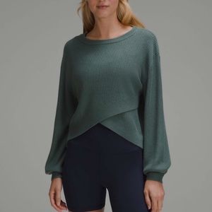 ❤️ Lululemon Reversible Crossover Sweater Size 6 Medium Forest NWT